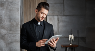 Czy księża płacą podatek dochodowy? To zależy…