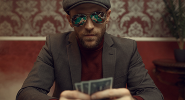 Podatkowy Poker Face, czyli wszystko o podatkach przy pokerze