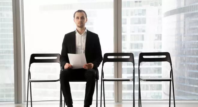 Czy pracownikowi przysługuje urlop na szukanie nowej pracy?